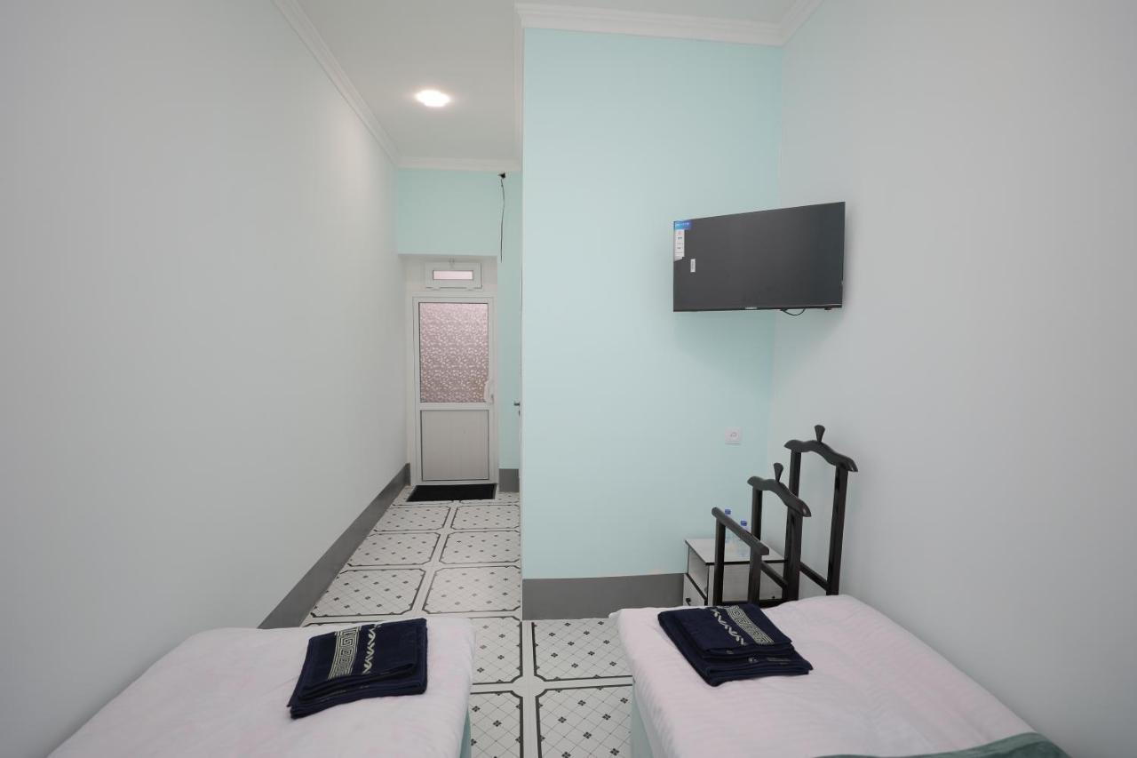 Hotel S & D Hostel Tasjkent Eksteriør bilde